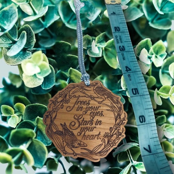 Crow Handmade wood etched engraved rustic bird ornament raven keepsake bookmark - Picture 3 of 16